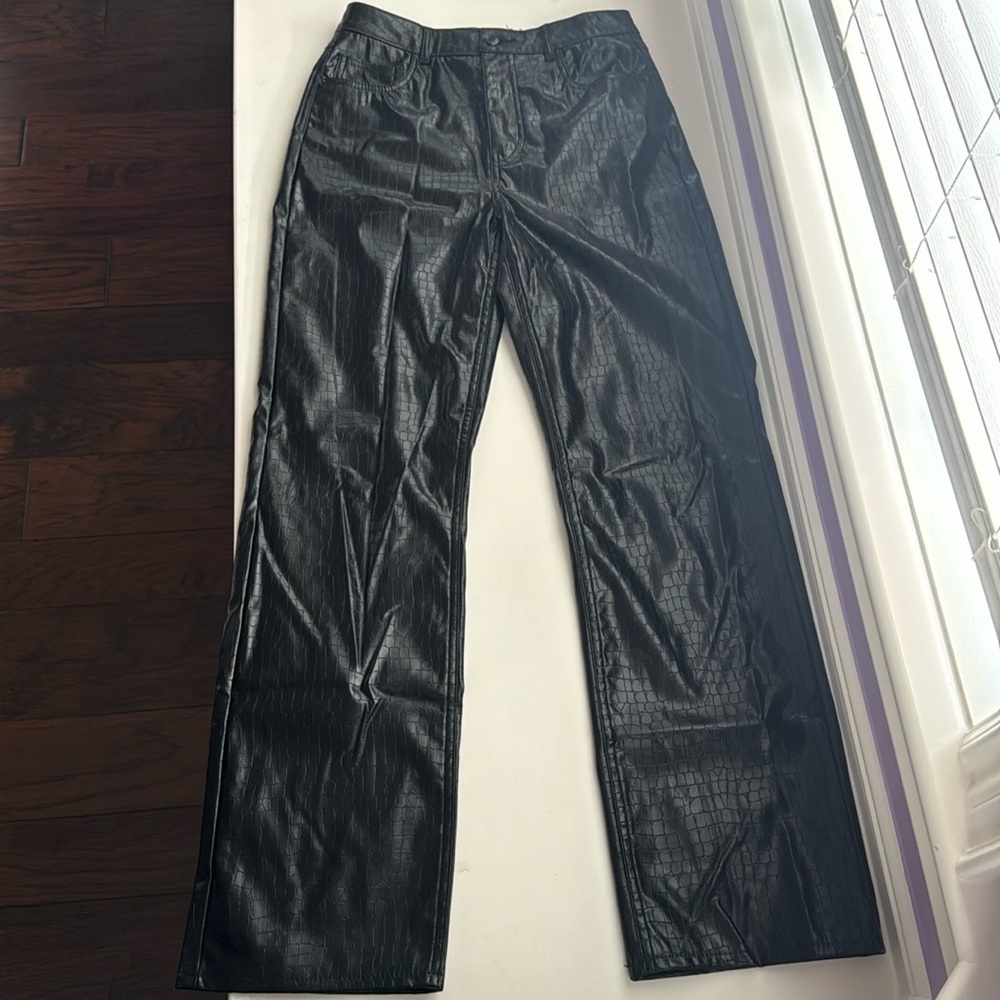 Vero Moda Women’s Leathers Pants